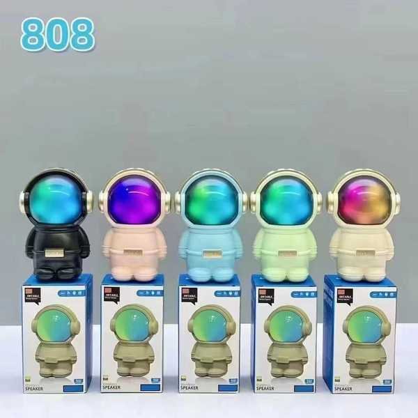 NEW 808 Astronaut Light Portable Radio – Smart BT Speaker + LED Night Light | মিউজিক স্পিকার 🚀🎵 - Image 4